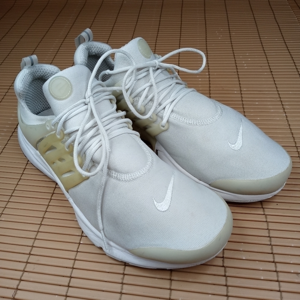 Men's Nike Air Presto Essential Triple White Runni